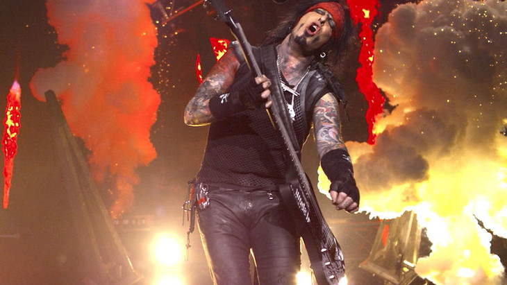 Motley Crue - The End - fotogramma