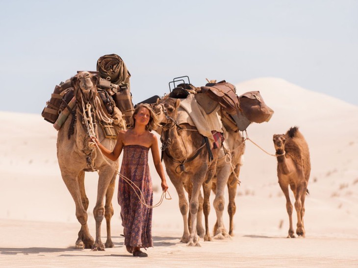 Tracks: Attraverso il deserto - fotogramma