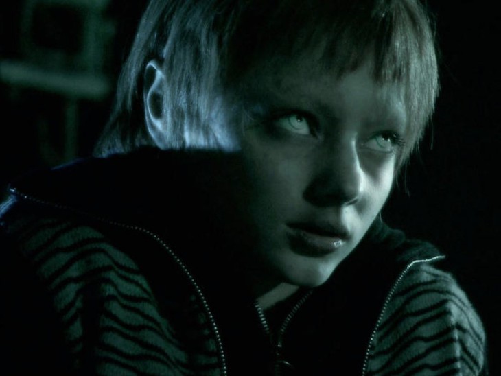 6 Giorni sulla Terra - fotogramma