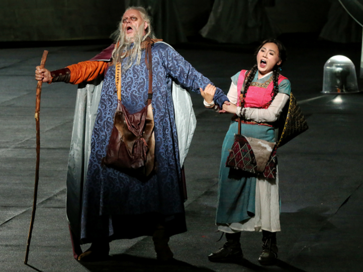 Turandot on sydney harbour - fotogramma