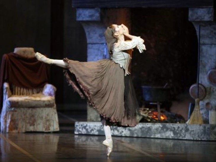 La Cenerentola - Teatro dell'Opera di Roma - fotogramma