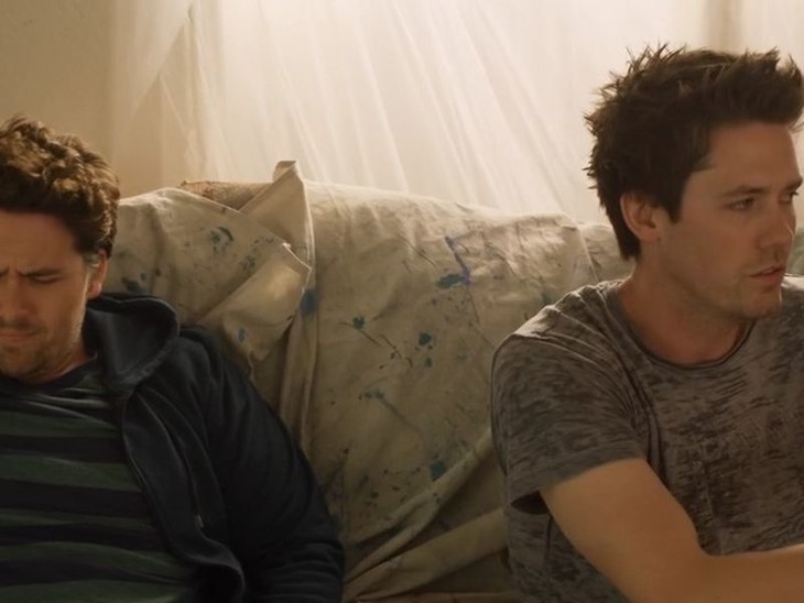 Oliver Stoned - fotogramma