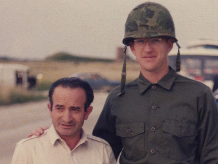 S Is for Stanley - fotogramma